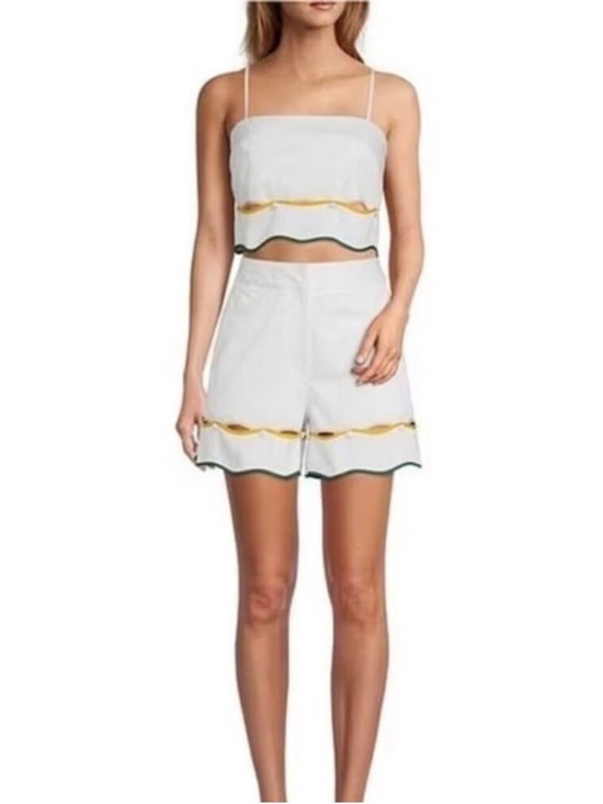 ANTONIO MELANI Pants - NWT Antonio Melani White Scallop Trim High-Waist Women's Shorts